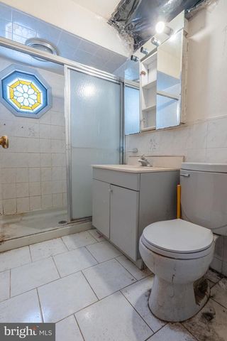 88 LAKESHORE DR, Oakland, NJ 07436