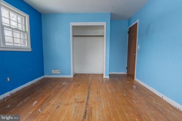 88 LAKESHORE DR, Oakland, NJ 07436