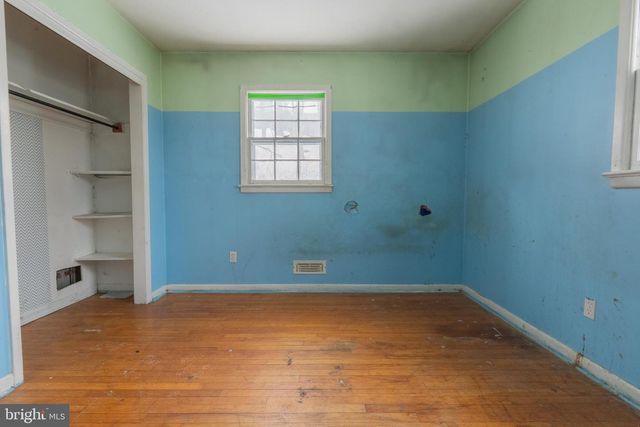 88 LAKESHORE DR, Oakland, NJ 07436