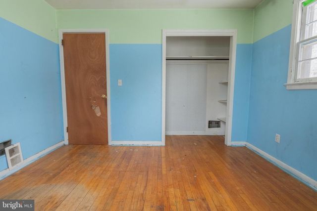 88 LAKESHORE DR, Oakland, NJ 07436