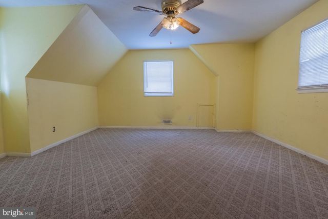 88 LAKESHORE DR, Oakland, NJ 07436