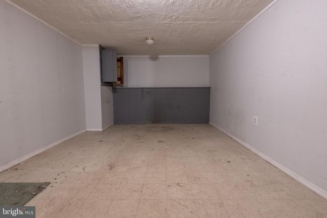 88 LAKESHORE DR, Oakland, NJ 07436