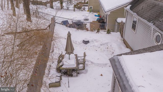 88 LAKESHORE DR, Oakland, NJ 07436