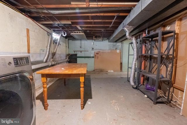 88 LAKESHORE DR, Oakland, NJ 07436