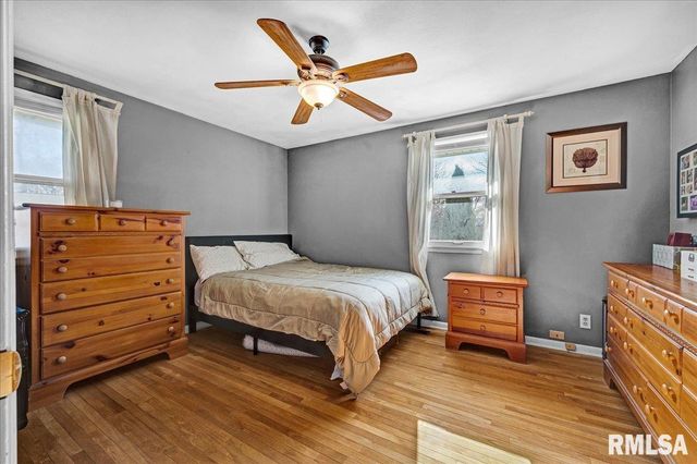 1720 W QUEENS COURT Road, Peoria, IL 61614