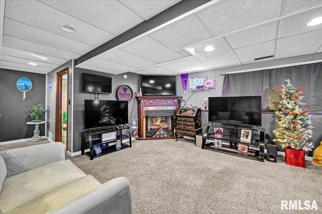 1720 W QUEENS COURT Road, Peoria, IL 61614