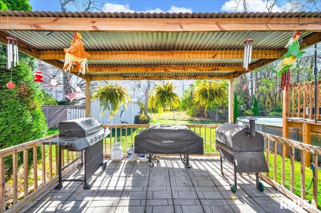 1720 W QUEENS COURT Road, Peoria, IL 61614