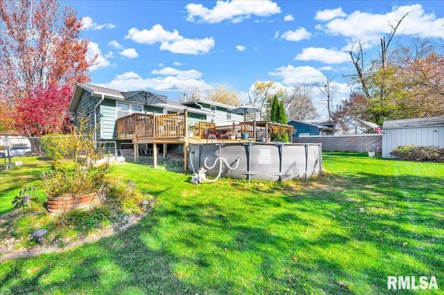 1720 W QUEENS COURT Road, Peoria, IL 61614