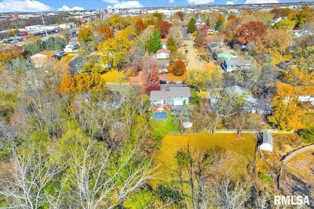 1720 W QUEENS COURT Road, Peoria, IL 61614