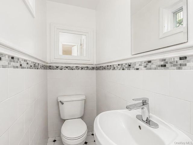 642 Park Avenue, Yonkers, NY 10703