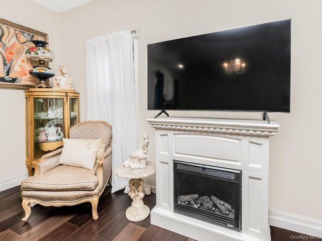 642 Park Avenue, Yonkers, NY 10703