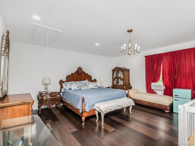 642 Park Avenue, Yonkers, NY 10703