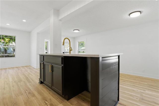 3305 Delavan Avenue, Kansas City, KS 66104