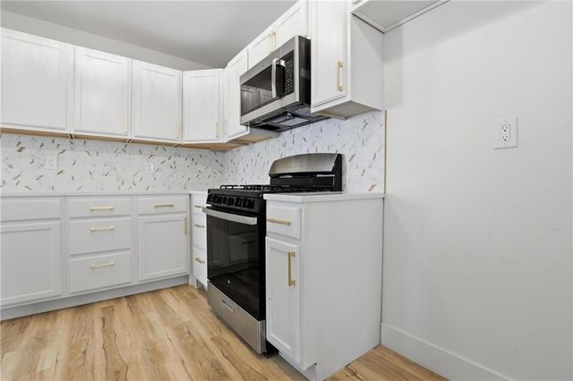 3305 Delavan Avenue, Kansas City, KS 66104