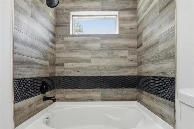 3305 Delavan Avenue, Kansas City, KS 66104