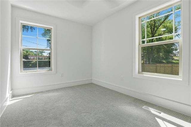 3305 Delavan Avenue, Kansas City, KS 66104
