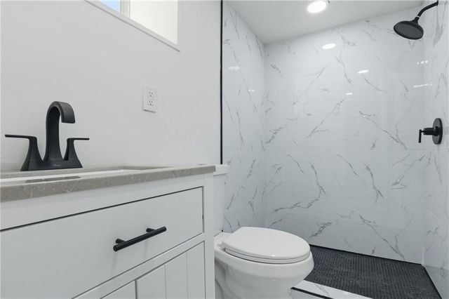 3305 Delavan Avenue, Kansas City, KS 66104