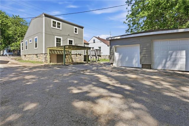 3305 Delavan Avenue, Kansas City, KS 66104