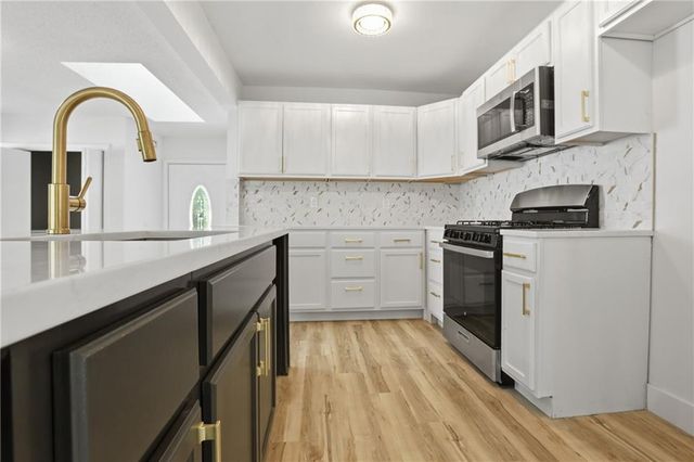 3305 Delavan Avenue, Kansas City, KS 66104