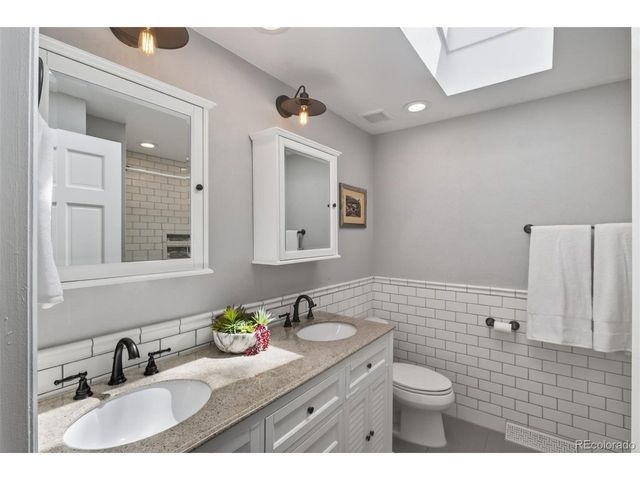 4823 E Links Cir, Centennial, CO 80122