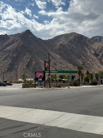 60071 Palm Oasis Avenue, Palm Springs, CA 92262