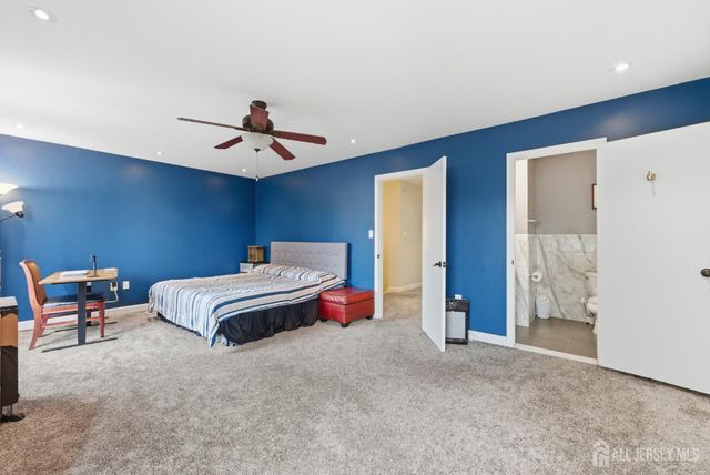 10 Coventry Court, Old Bridge, NJ 07747