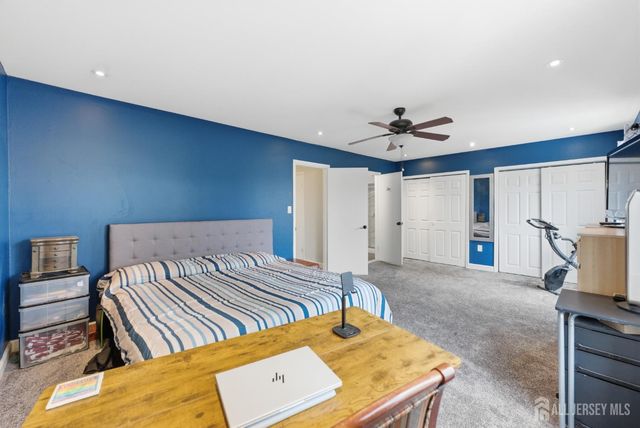 10 Coventry Court, Old Bridge, NJ 07747