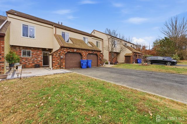 10 Coventry Court, Old Bridge, NJ 07747