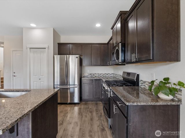 10311 Suncrest Boulevard, Granite Falls, WA 98252