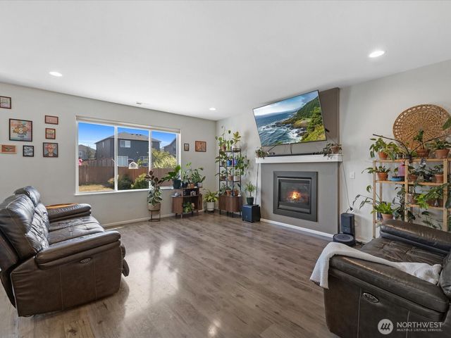 10311 Suncrest Boulevard, Granite Falls, WA 98252