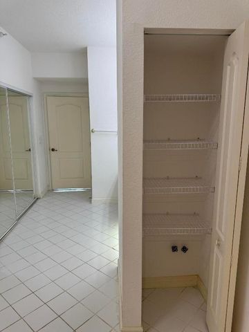 7715 Southampton Terrace 405, Tamarac, FL 33321