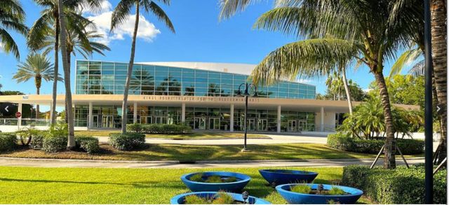 7715 Southampton Terrace 405, Tamarac, FL 33321