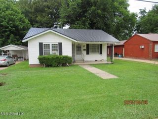 1711 Swayze Street, Yazoo City, MS 39194