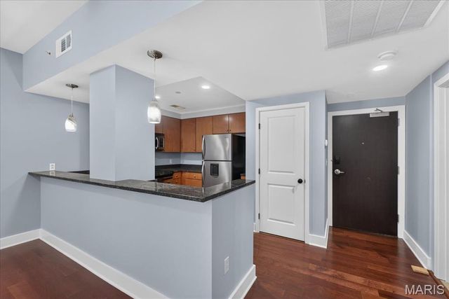 314 N Broadway 1405, St Louis, MO 63102