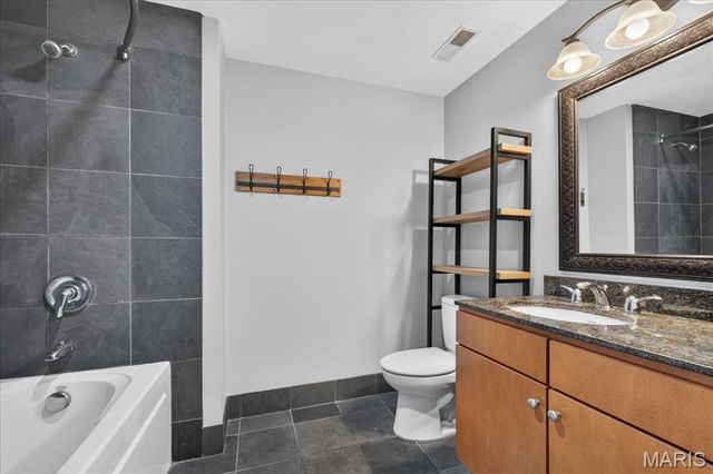 314 N Broadway 1405, St Louis, MO 63102