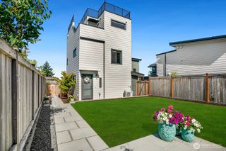 12734 B 7th Avenue NW, Seattle, WA 98177