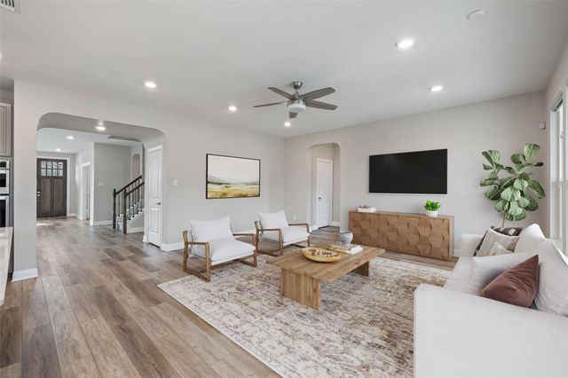 1709 Stinnett DR, Leander, TX 78641