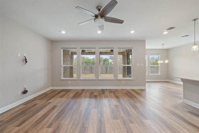 1709 Stinnett DR, Leander, TX 78641