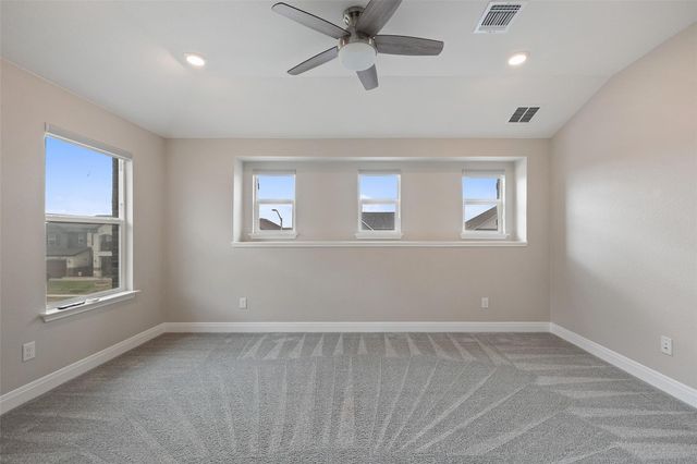 1709 Stinnett DR, Leander, TX 78641