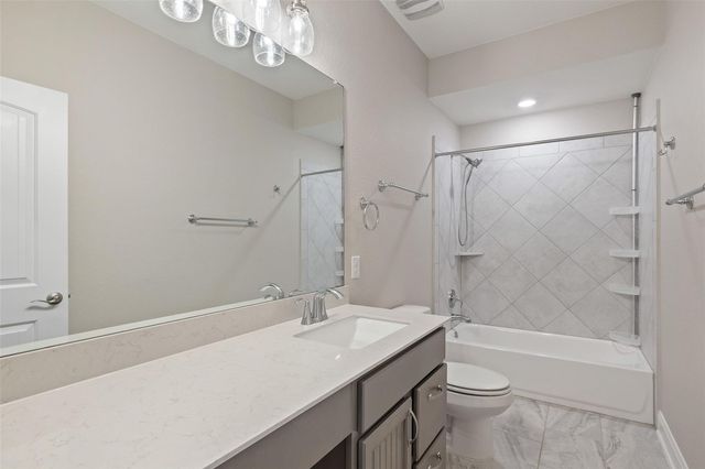 1709 Stinnett DR, Leander, TX 78641