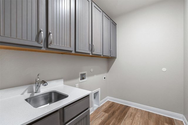 1709 Stinnett DR, Leander, TX 78641