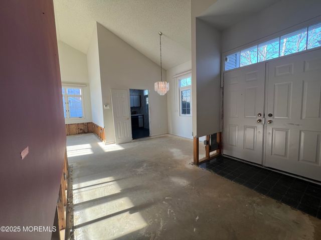 3 Winthrop Road, Monroe, NJ 08831