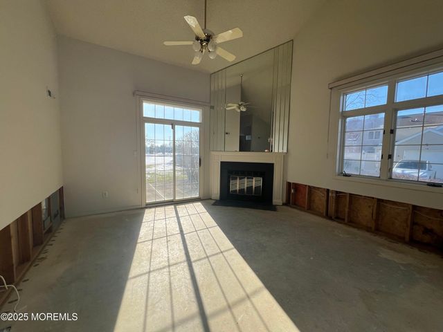 3 Winthrop Road, Monroe, NJ 08831