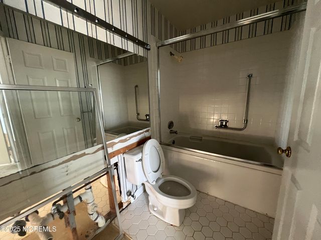 3 Winthrop Road, Monroe, NJ 08831