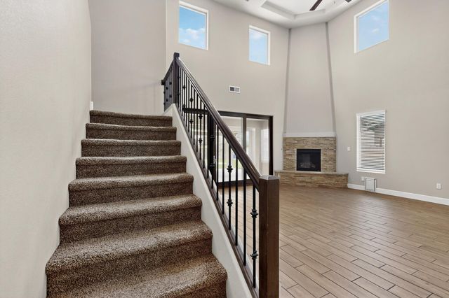 1939 Castle Peak Loop NE, Rio Rancho, NM 87144