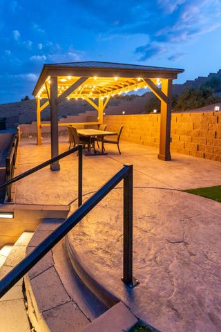 1939 Castle Peak Loop NE, Rio Rancho, NM 87144