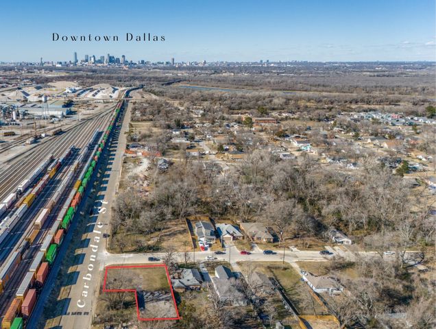 8104 Carbondale Street, Dallas, TX 75216