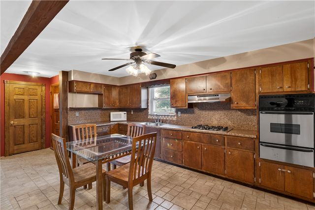 1101 Martin Ave, New Kensington, PA 15068