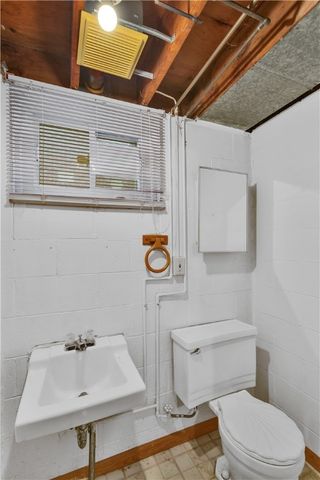 1101 Martin Ave, New Kensington, PA 15068