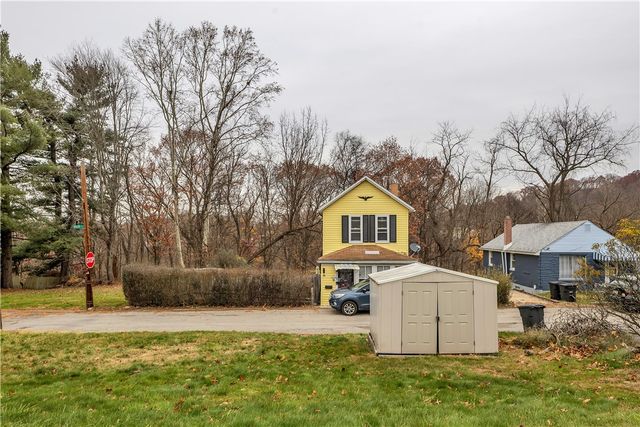 1101 Martin Ave, New Kensington, PA 15068